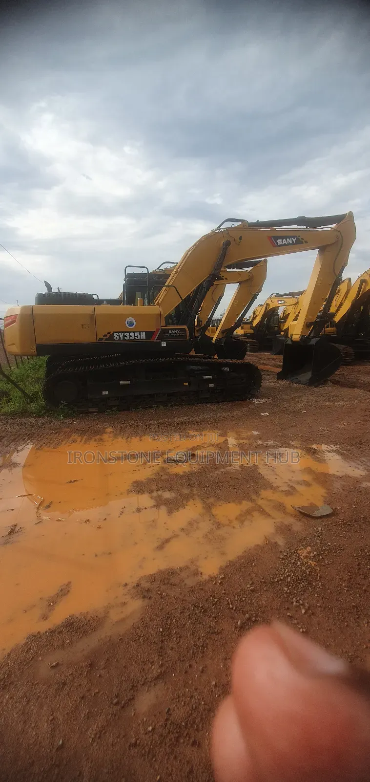 Excavator SY245H