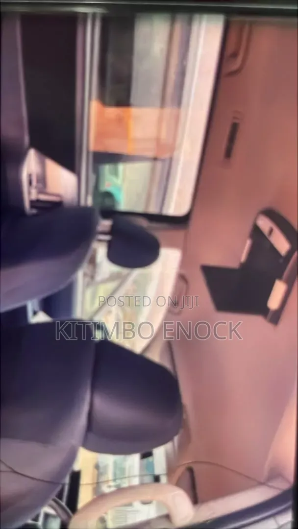 Toyota Noah 2013 Black