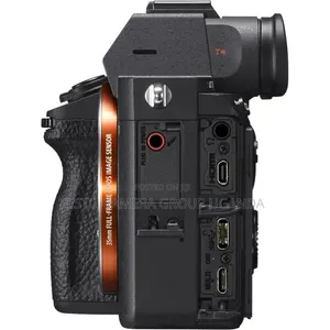 Sony A7 III Mirrorless Camera With 28-70mm F/3.5-5.6 Lens