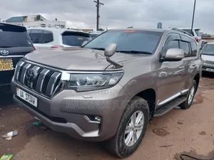 Toyota Land Cruiser Prado 2021 Gold