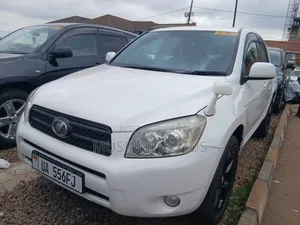 Toyota RAV4 2009 White