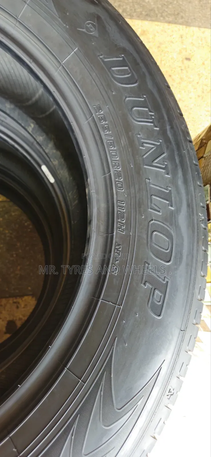 265/60r20 Dunlop Grandtrek Tires