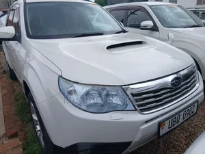 Subaru Forester 2010 White