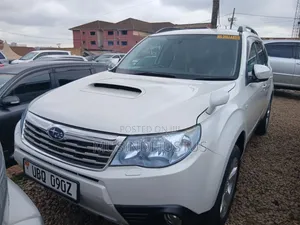 Subaru Forester 2010 White