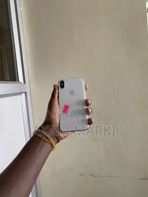 Apple iPhone X 64 GB White