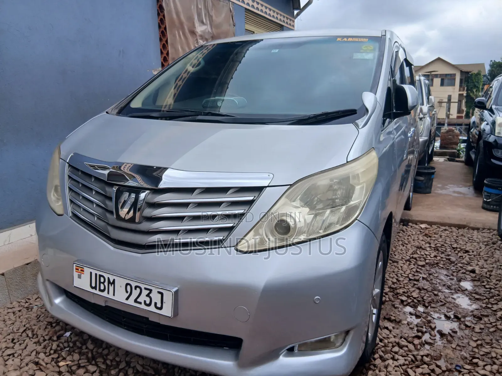 Toyota Alphard 2009 Silver