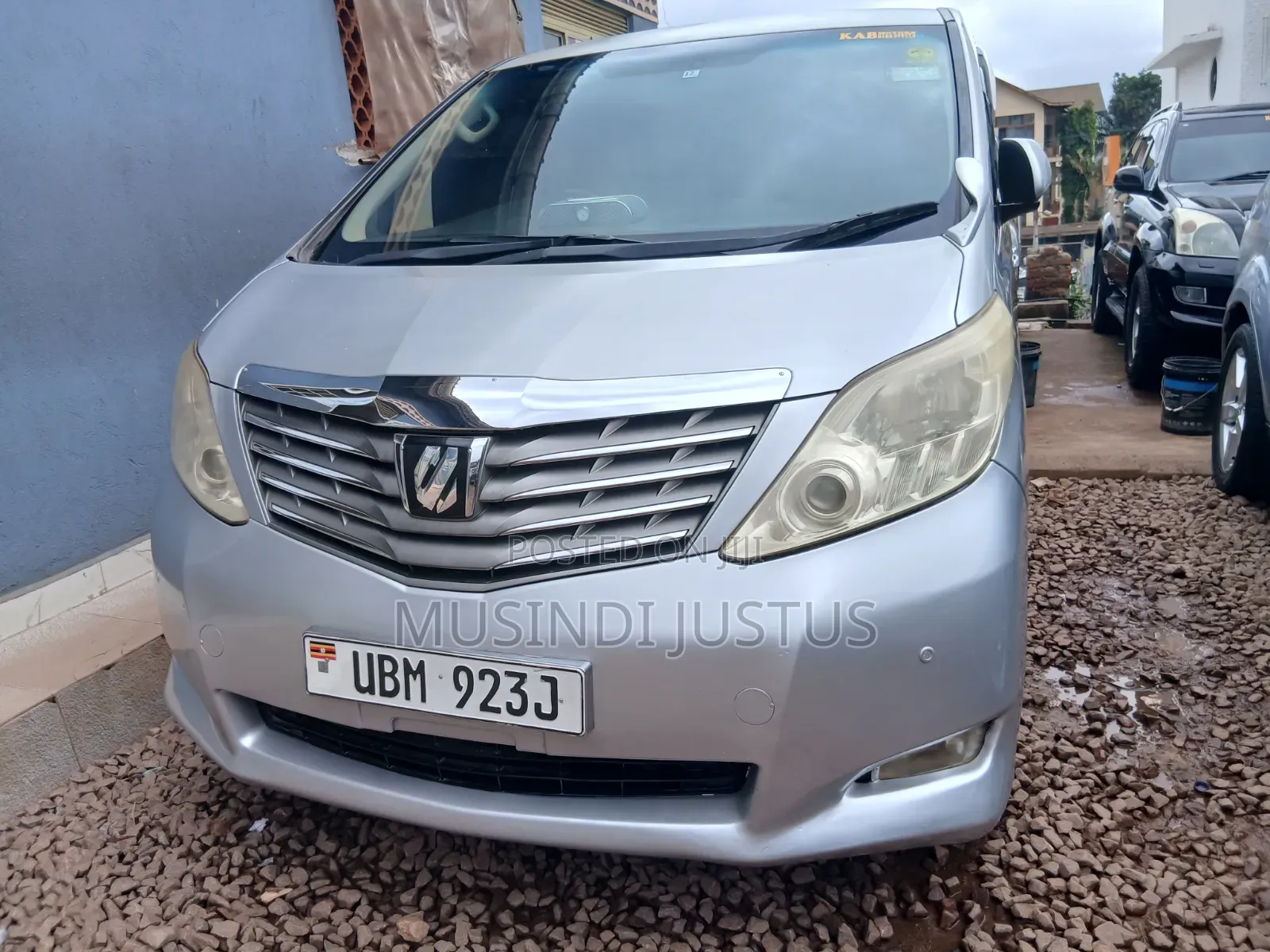 Toyota Alphard 2009 Silver