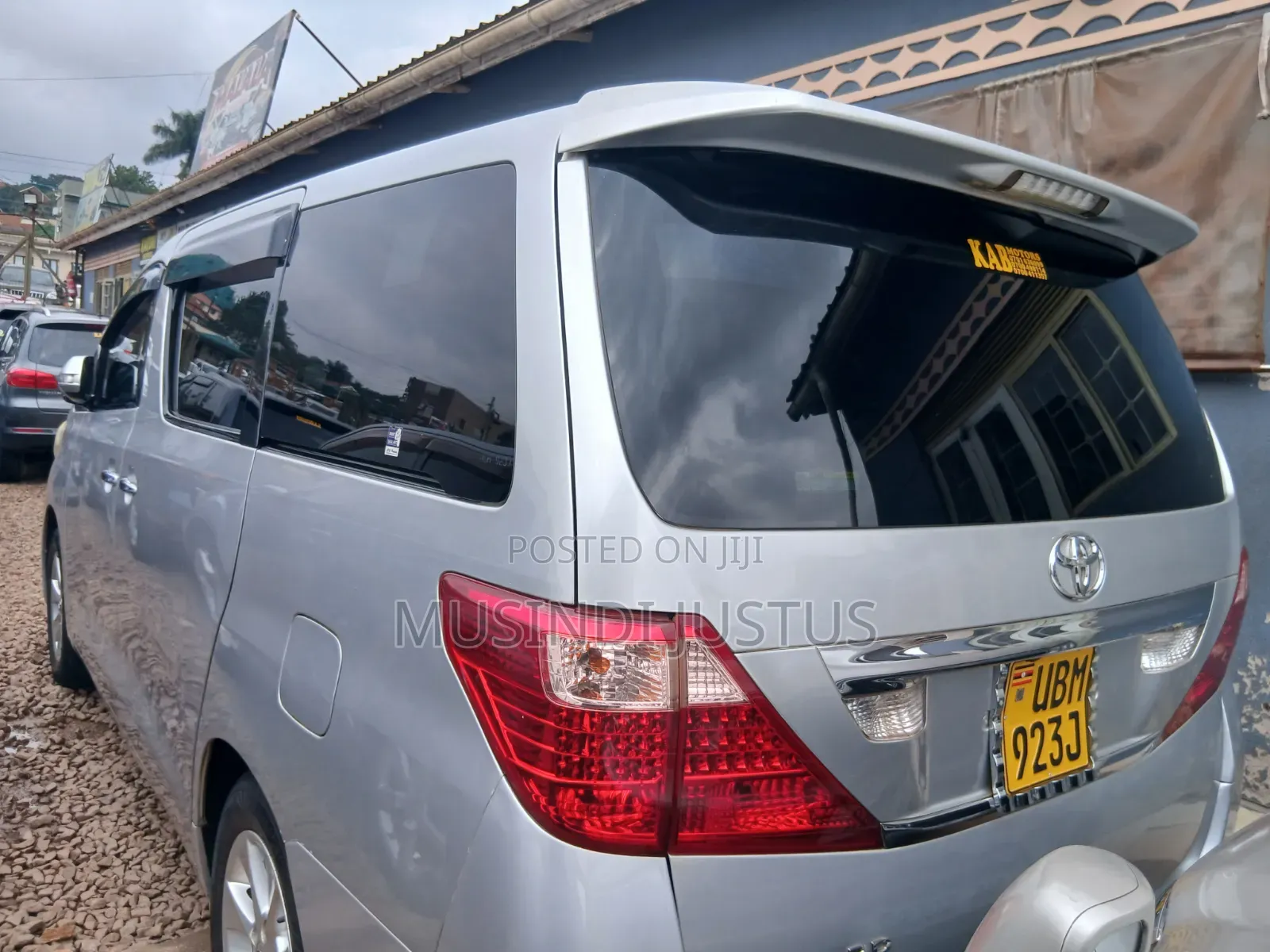 Toyota Alphard 2009 Silver