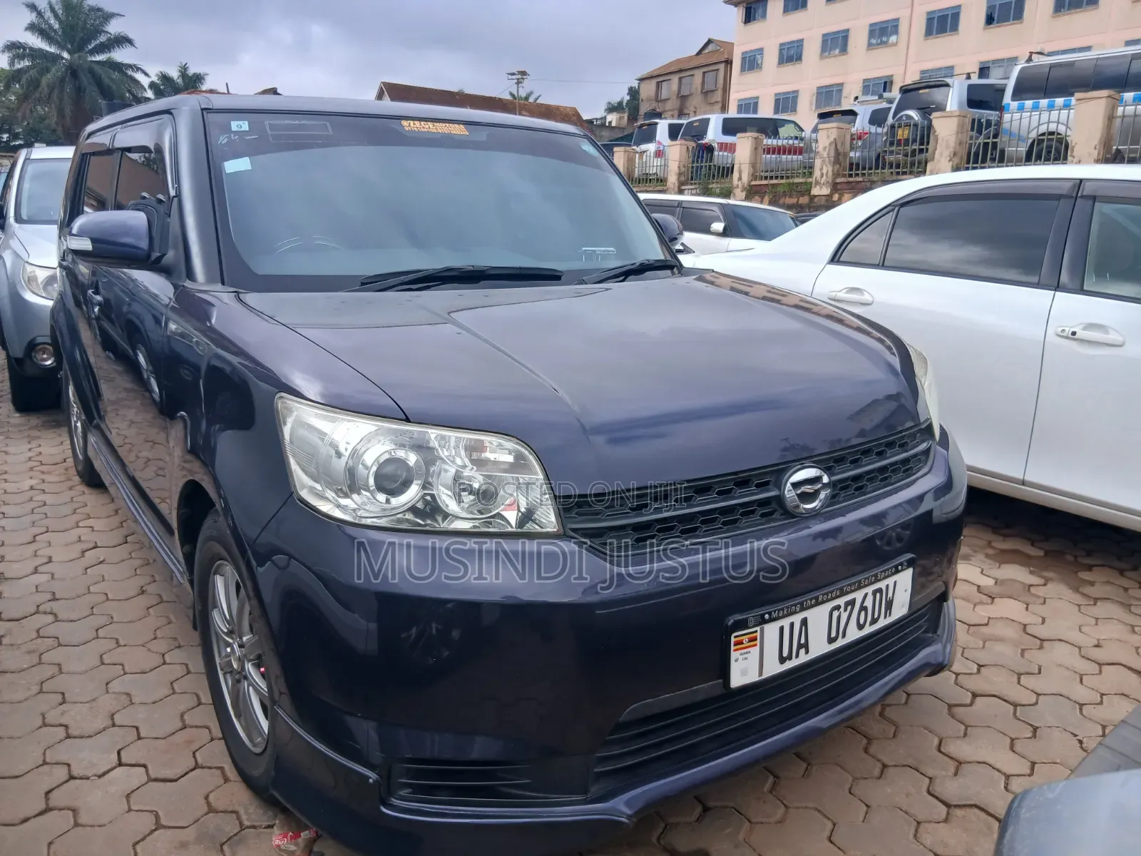 Toyota Corolla Rumion 2011