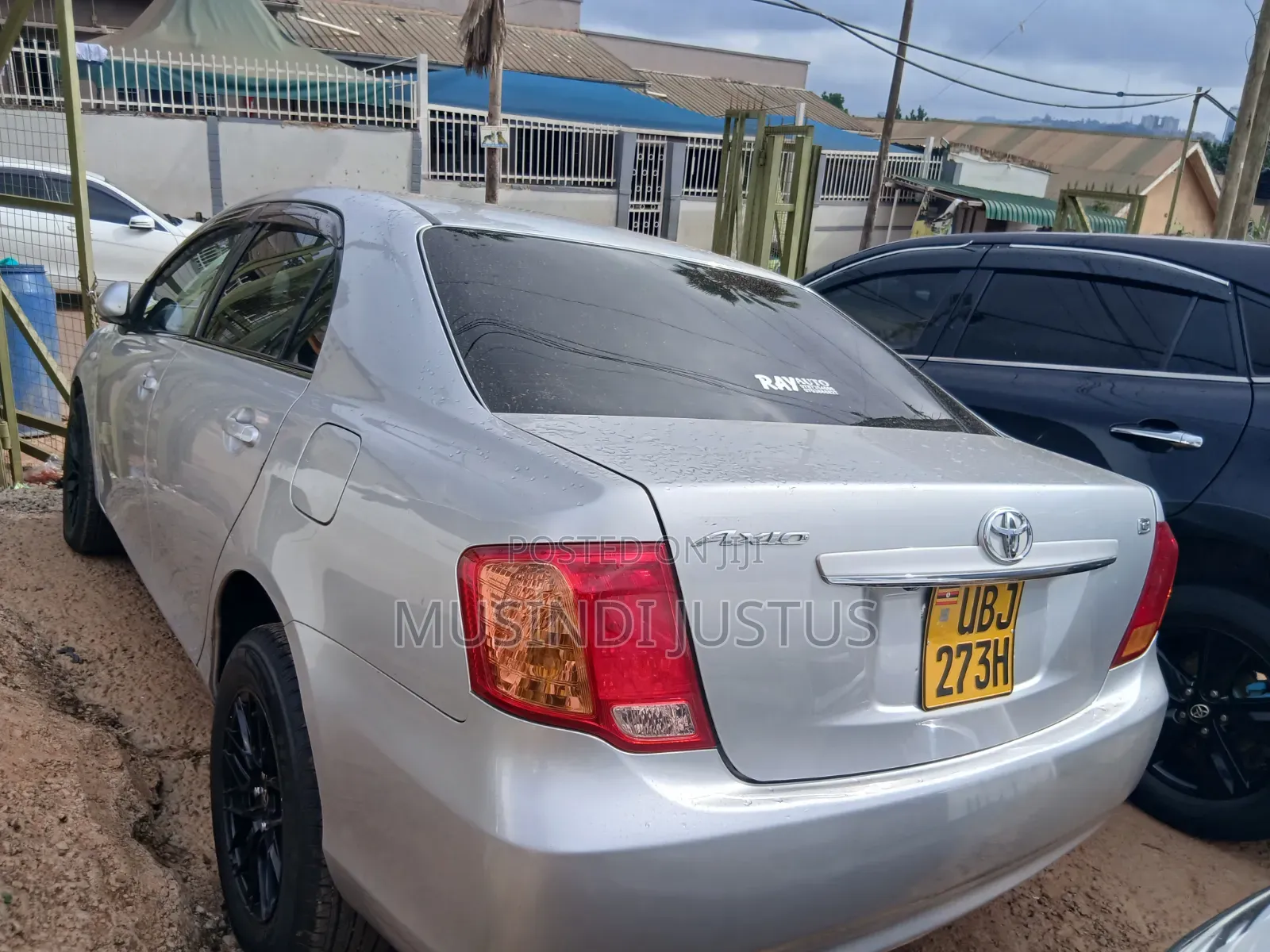 Toyota Axio 2010 Silver