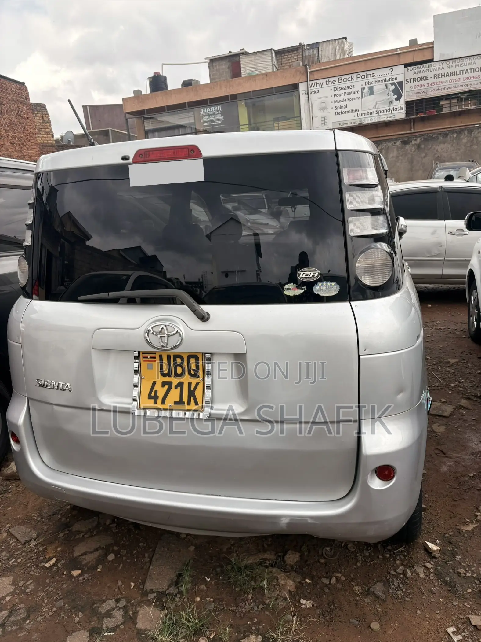 Toyota Sienta 2009 Silver