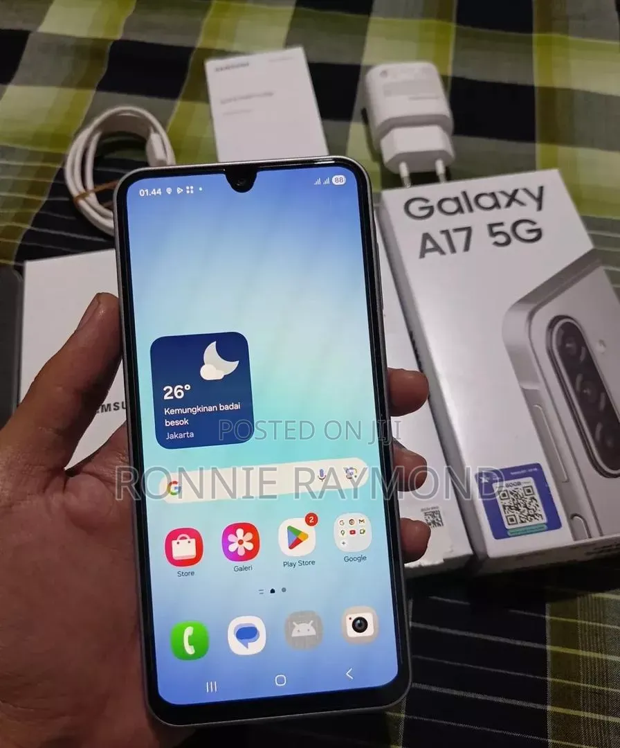 New Samsung Galaxy A17 5G 256 GB Gray