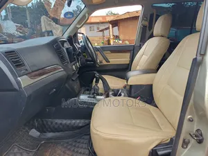 Mitsubishi Pajero 3.0 2010 Gray