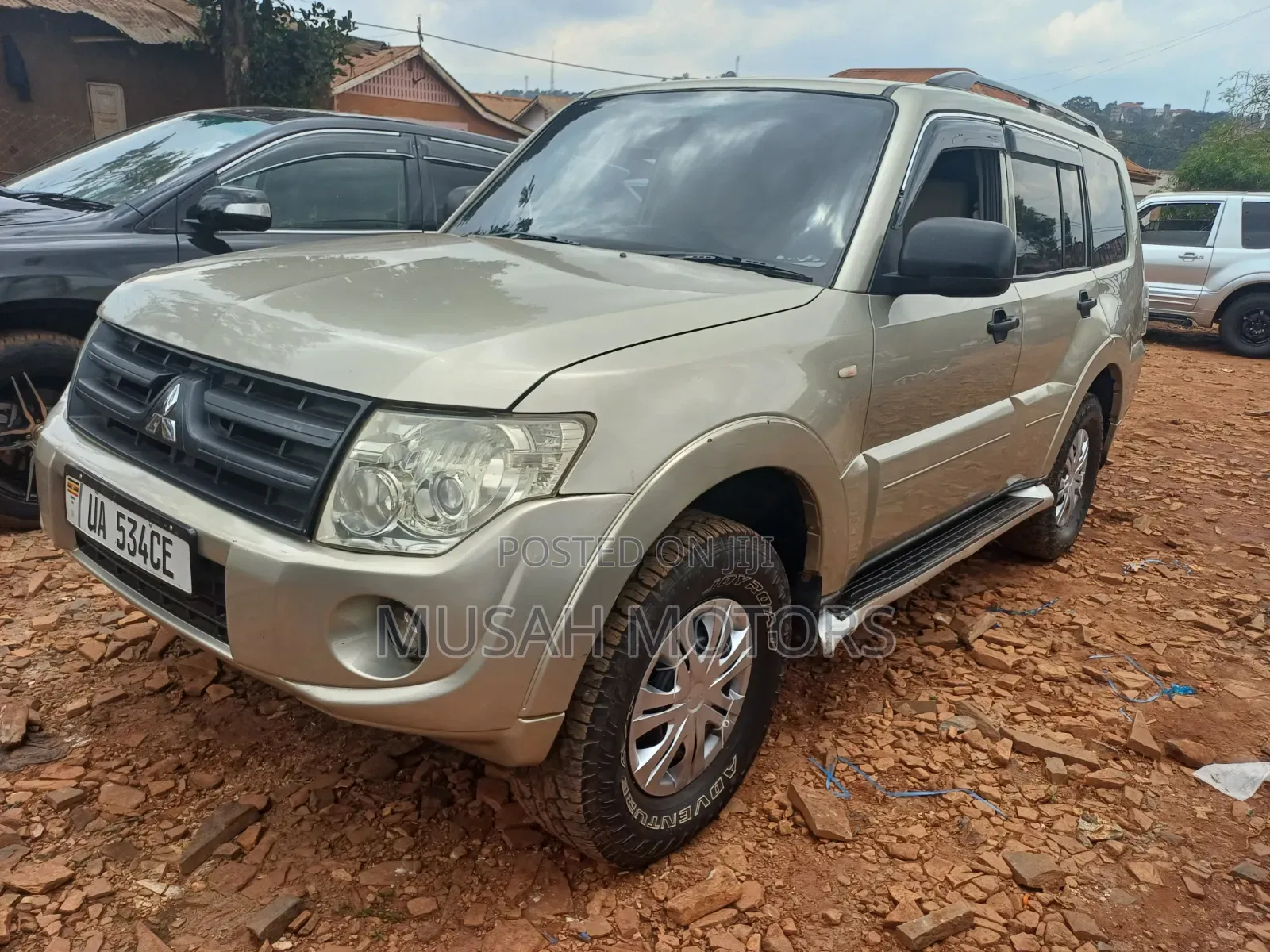 Mitsubishi Pajero 3.0 2010 Gray
