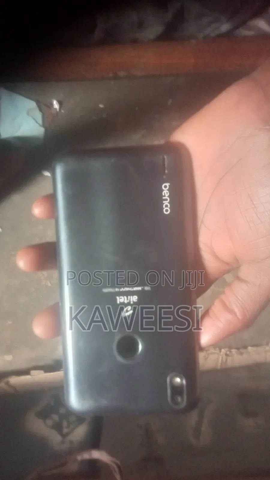 Benco Y40 32 GB Black