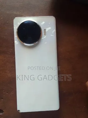 Tecno Spark 20 Pro Plus 256 GB White