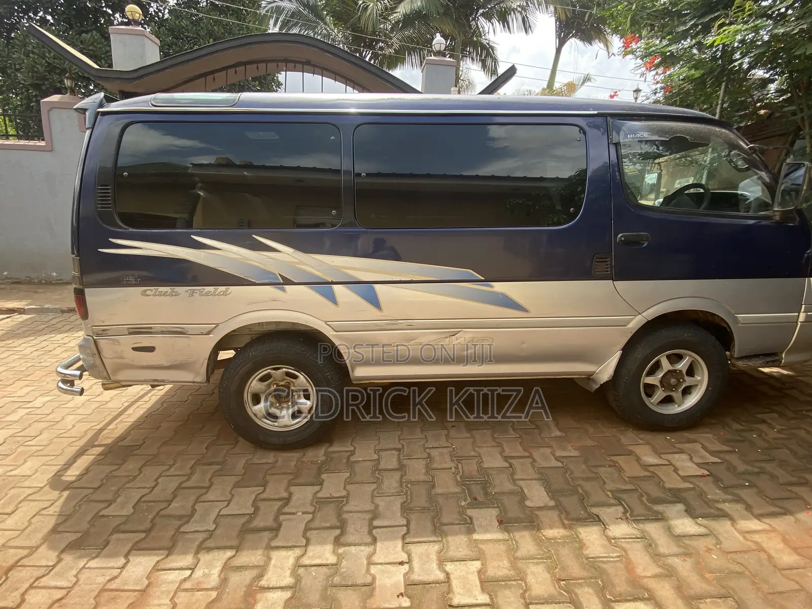 Toyota Grand HiAce G 3.0 Diesel Turbo 4WD 8-Seater 2002 Blue