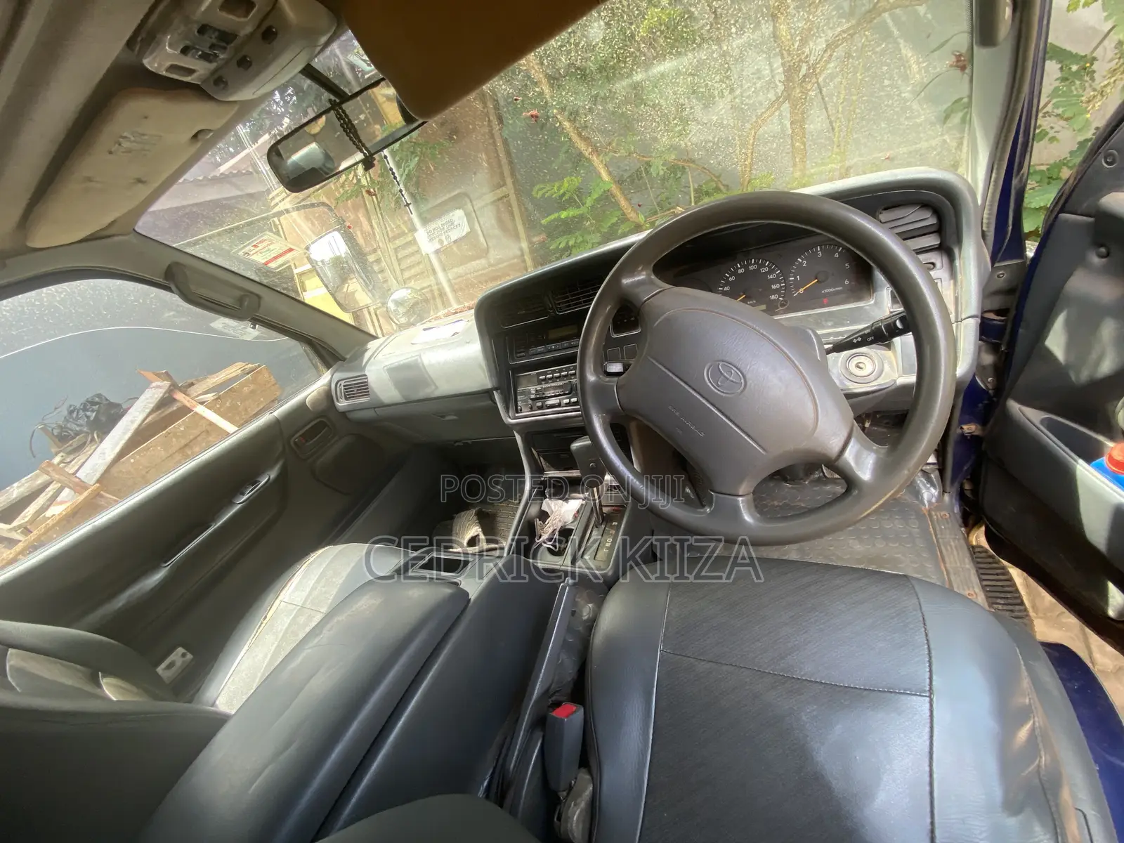 Toyota Grand HiAce G 3.0 Diesel Turbo 4WD 8-Seater 2002 Blue
