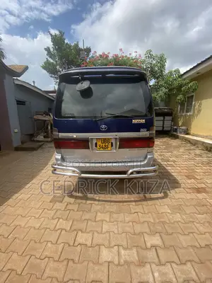 Toyota Grand HiAce G 3.0 Diesel Turbo 4WD 8-Seater 2002 Blue