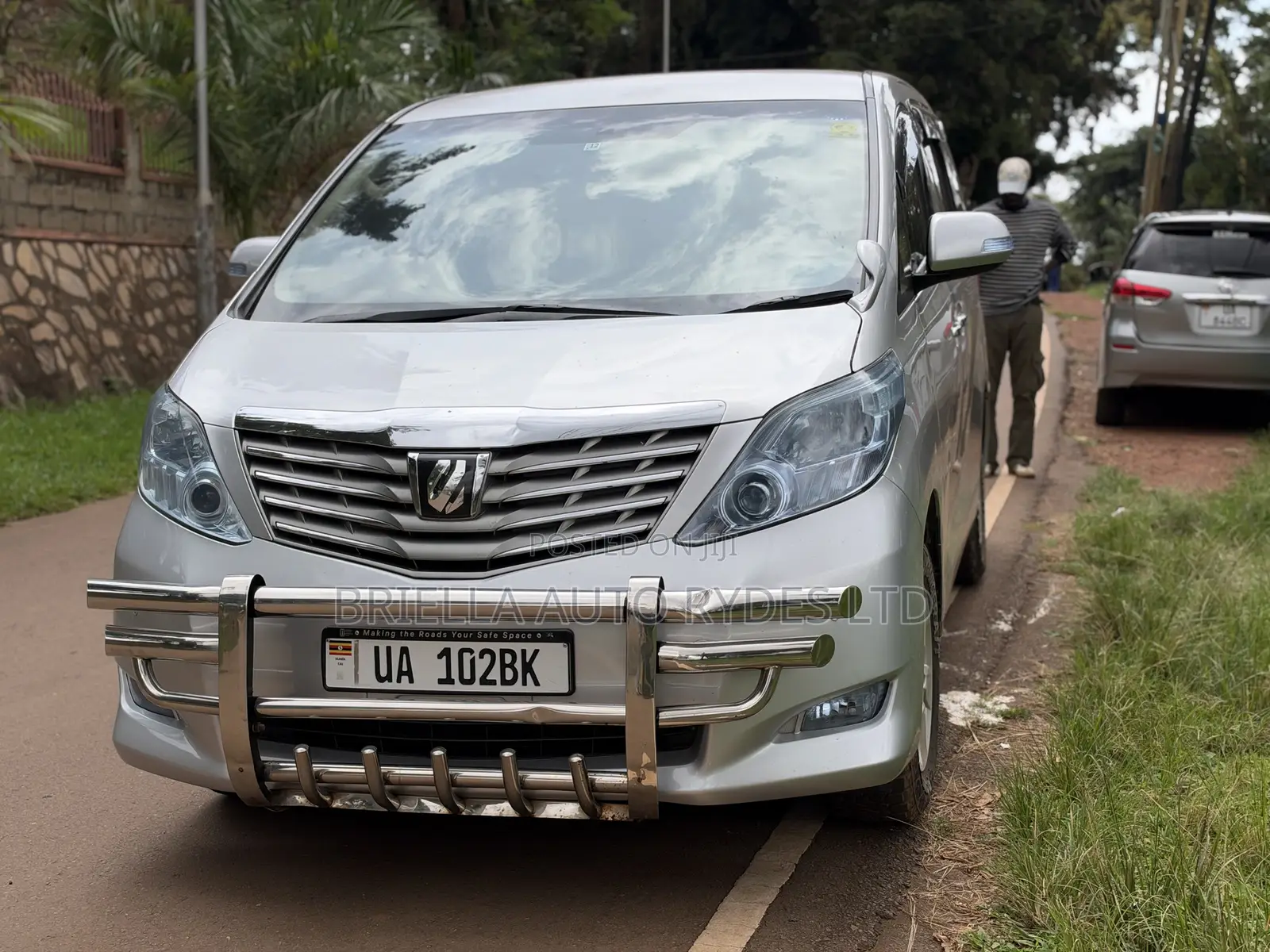Toyota Alphard 2009 Silver