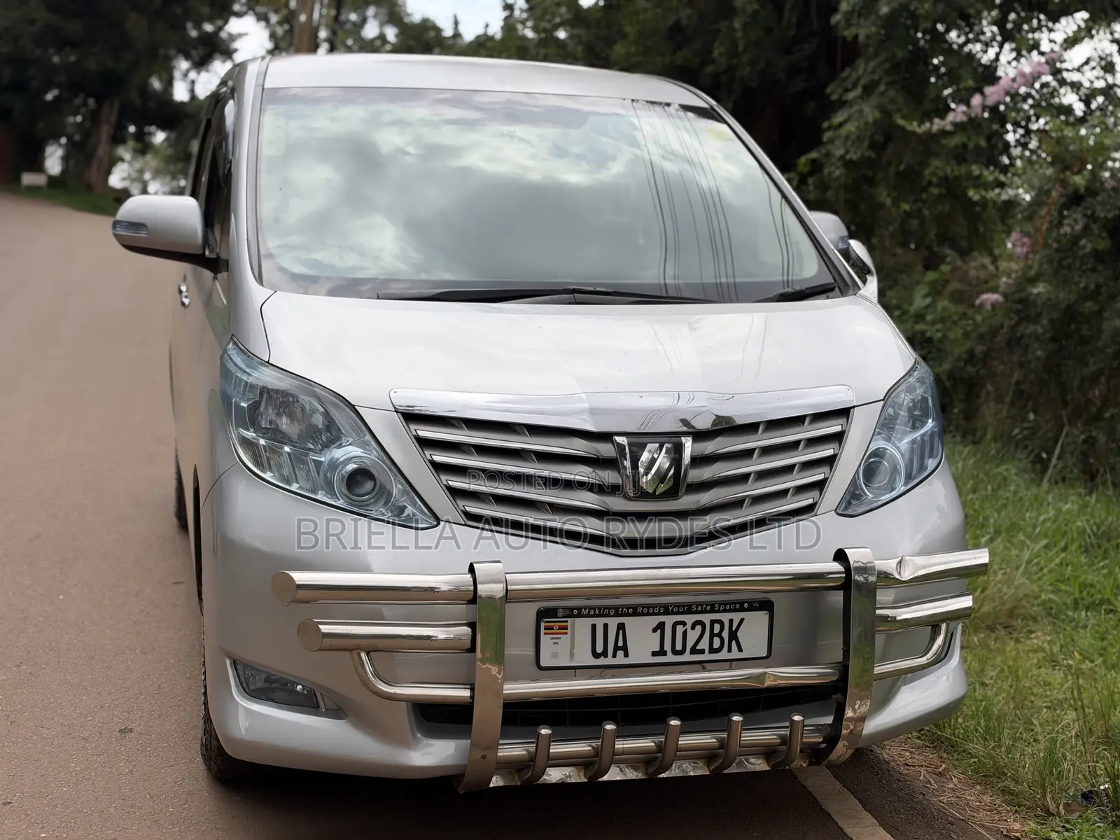 Toyota Alphard 2009 Silver