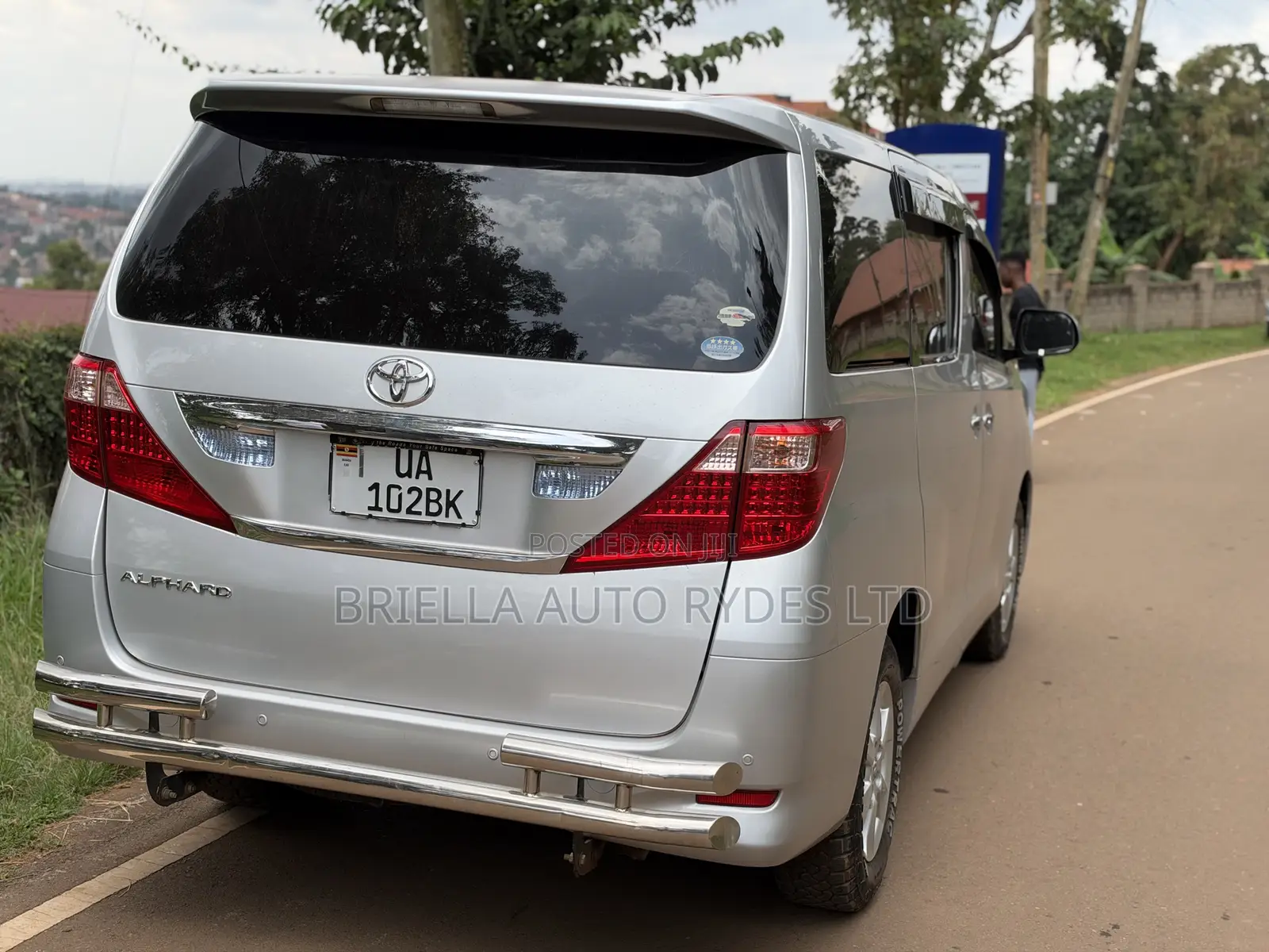 Toyota Alphard 2009 Silver