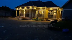 4bdrm Bungalow in 4Br House On 28, Division A for sale