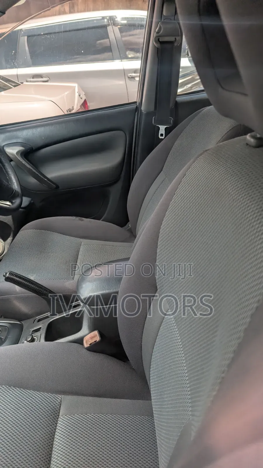 Toyota RAV4 Automatic 2002 Silver