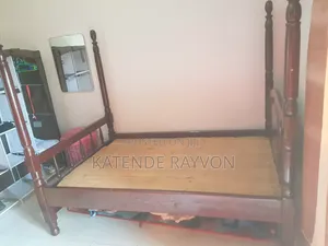 4*6 Wooden Bed