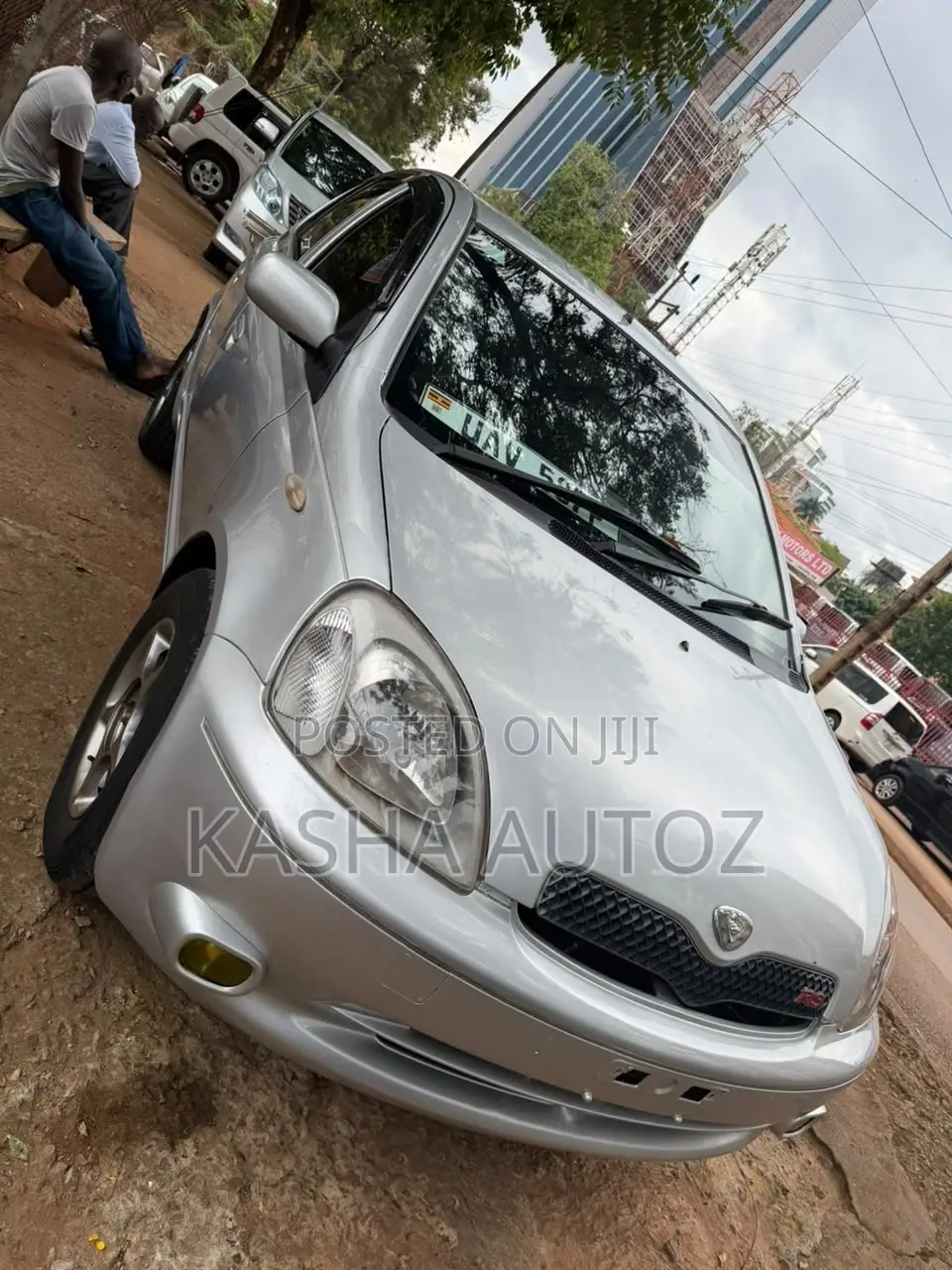 Toyota Vitz 2005 Silver