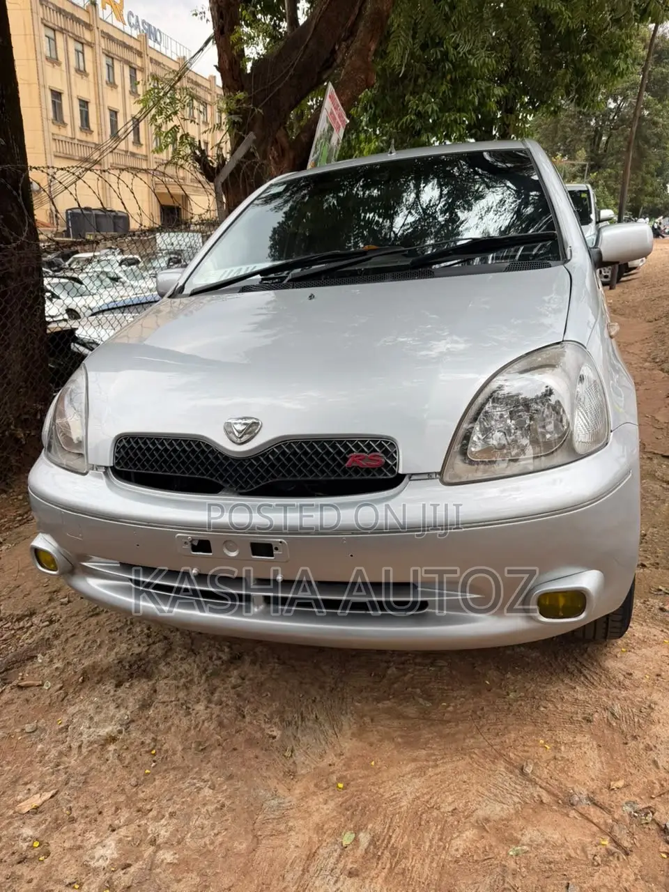Toyota Vitz 2005 Silver
