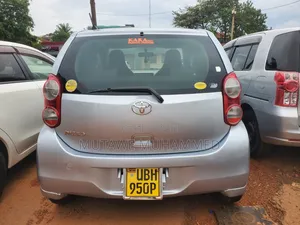 Toyota Passo 2010 Silver
