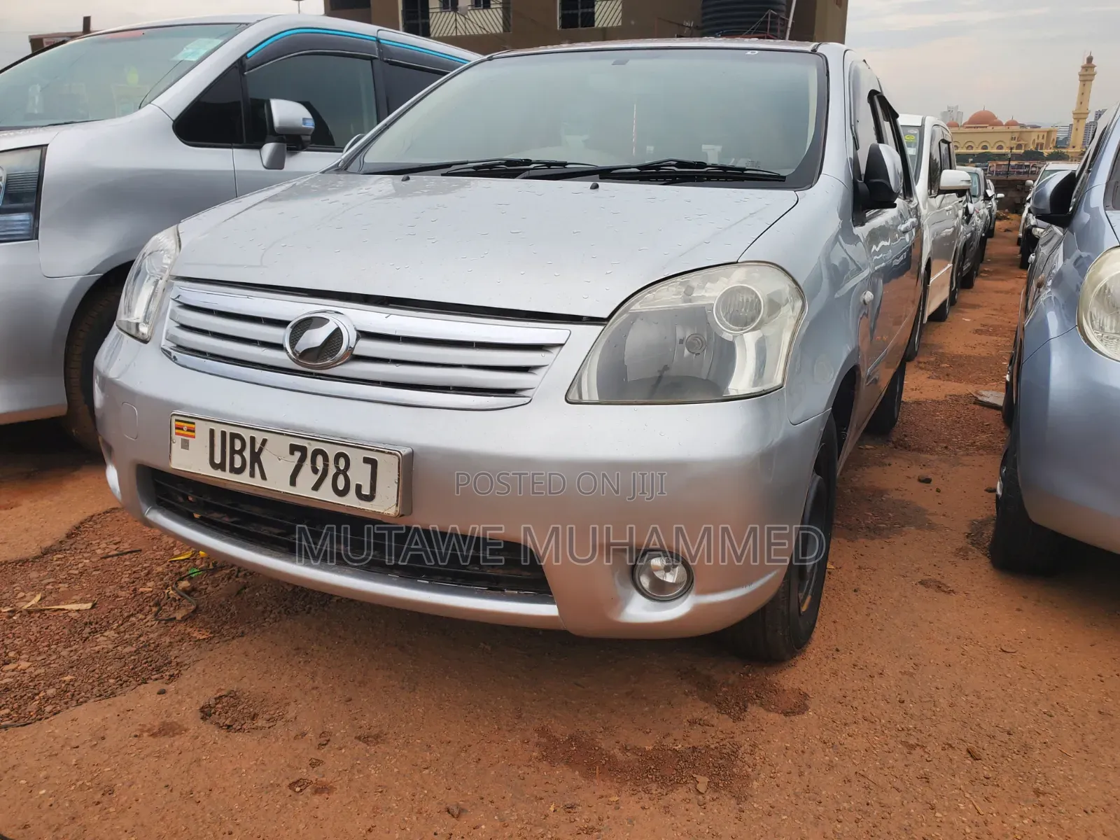 Toyota Raum 2010 Silver