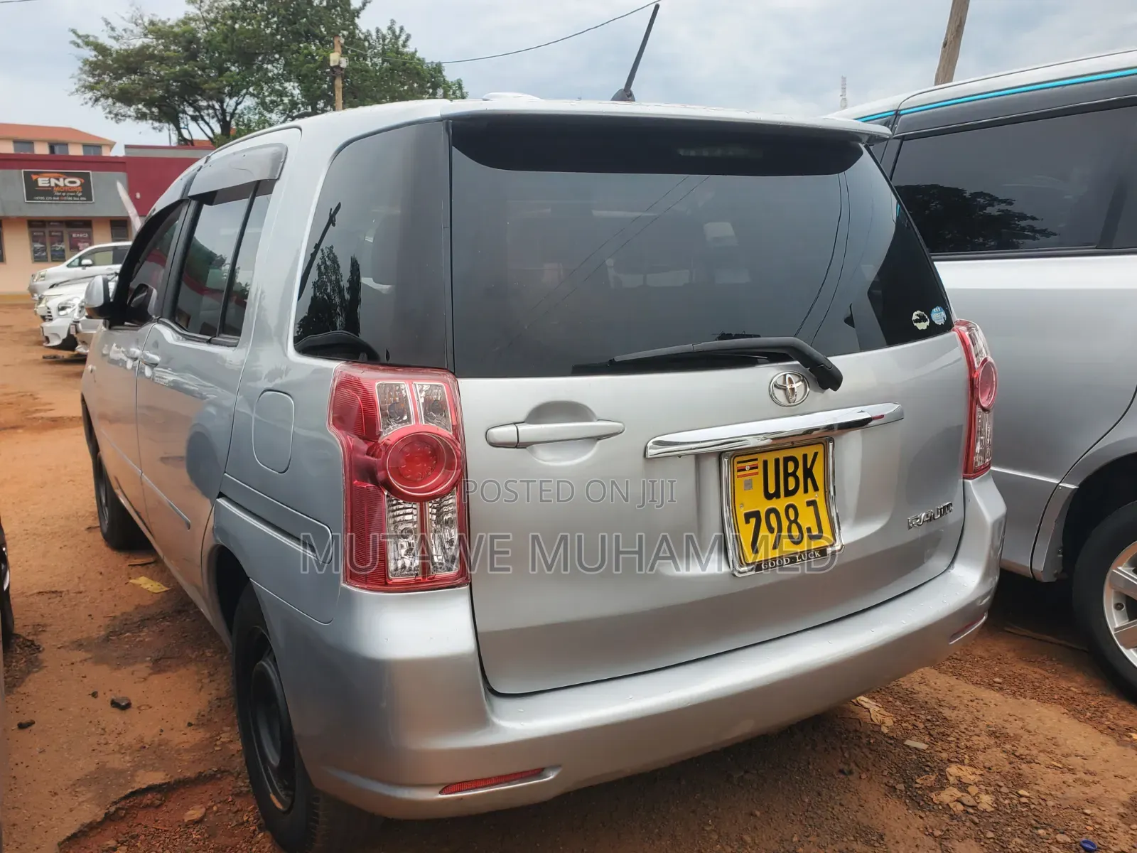Toyota Raum 2010 Silver