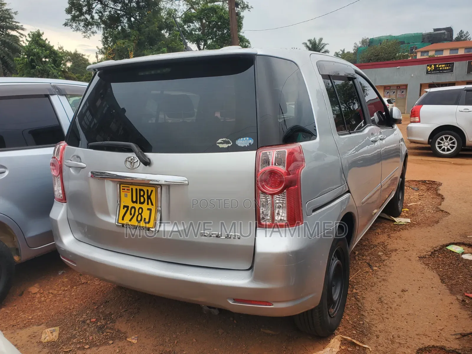 Toyota Raum 2010 Silver