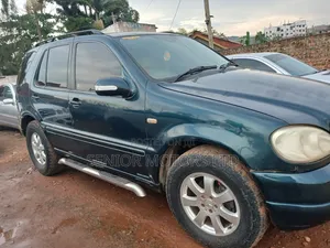 Mercedes-Benz M Class 2000 Green
