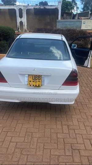 Mercedes-Benz C200 2000 White