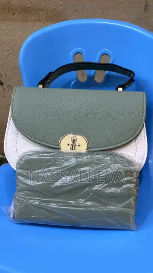 Ladies Handbag 25k Small Bag + FREE 5k Earrings - Kampala