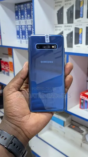 Samsung Galaxy S10 Plus 128 GB Blue
