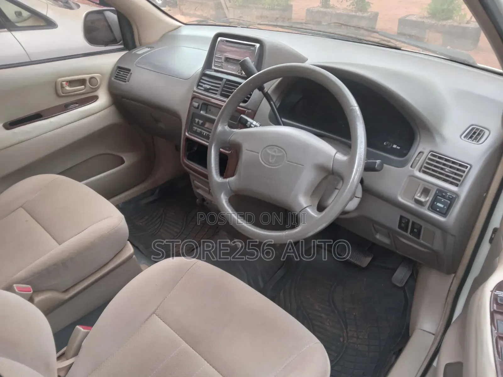 Toyota Ipsum 1999 White