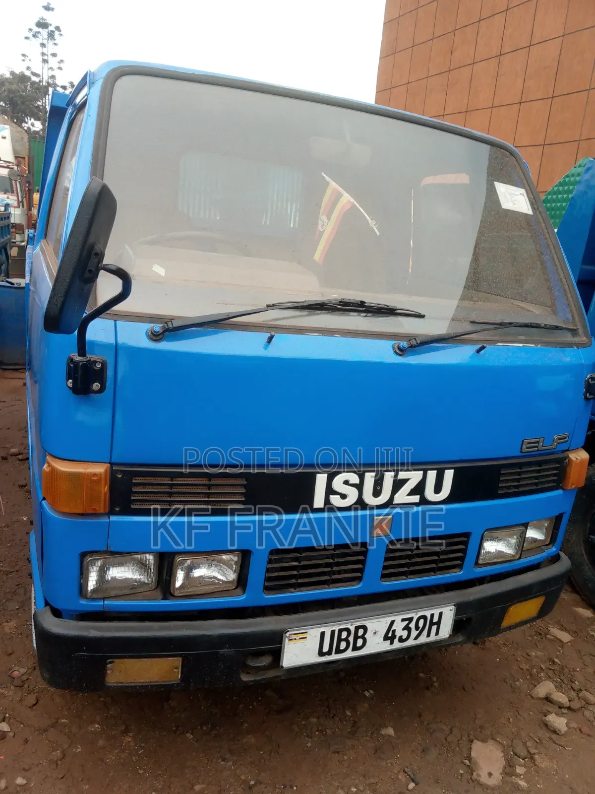 Isuzu Elf Tipper