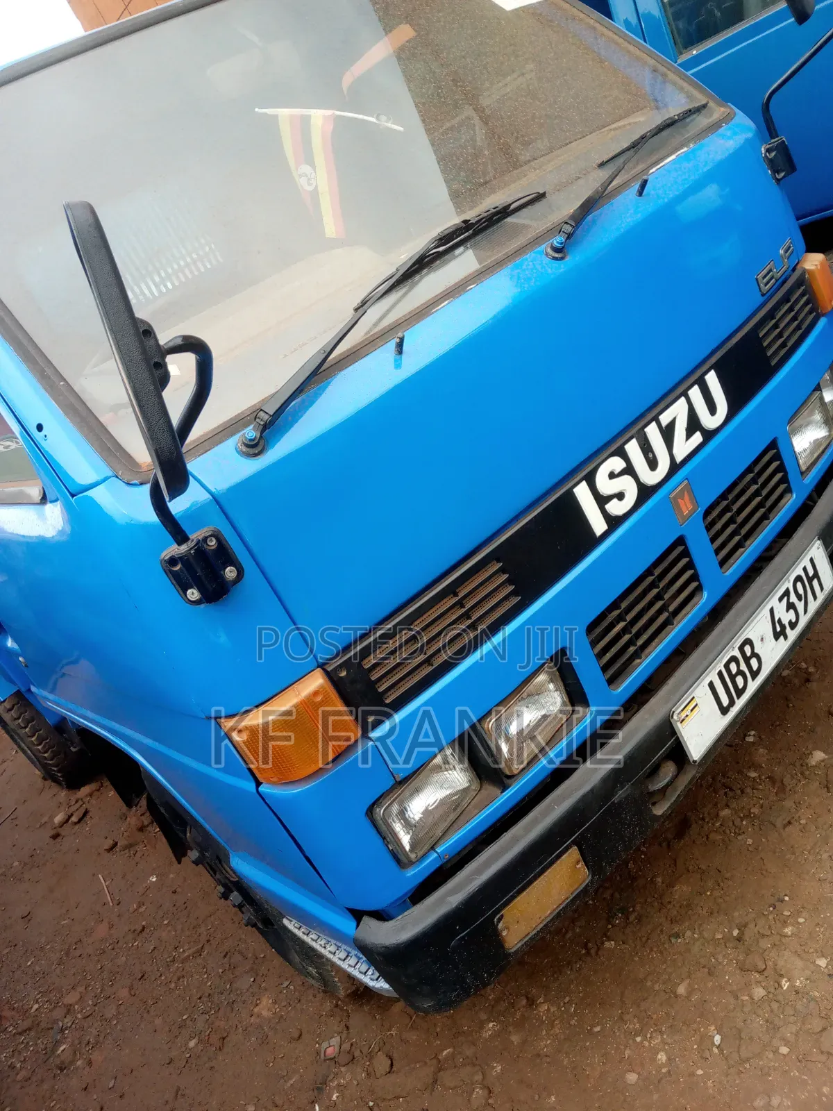 Isuzu Elf Tipper