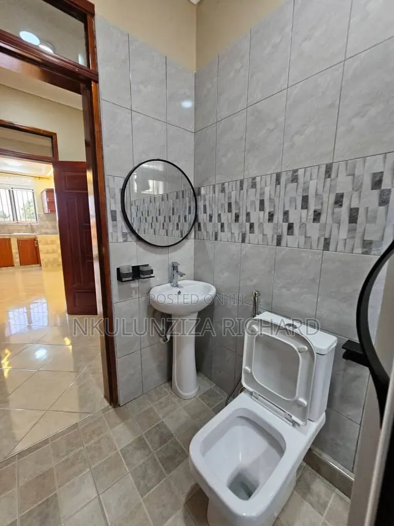 1bdrm Apartment in Naalya Opposite, Kira for rent