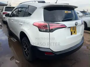 Toyota RAV4 2015 White