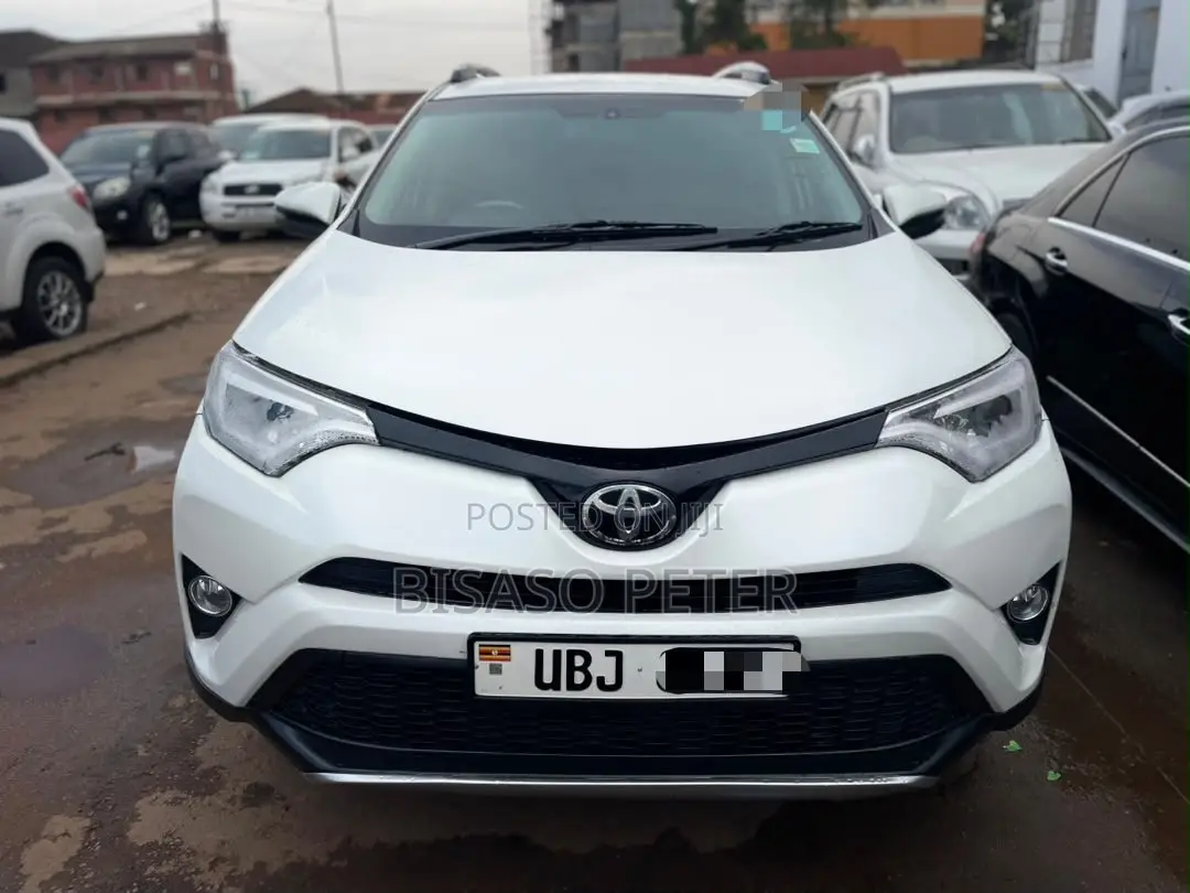 Toyota RAV4 2015 White
