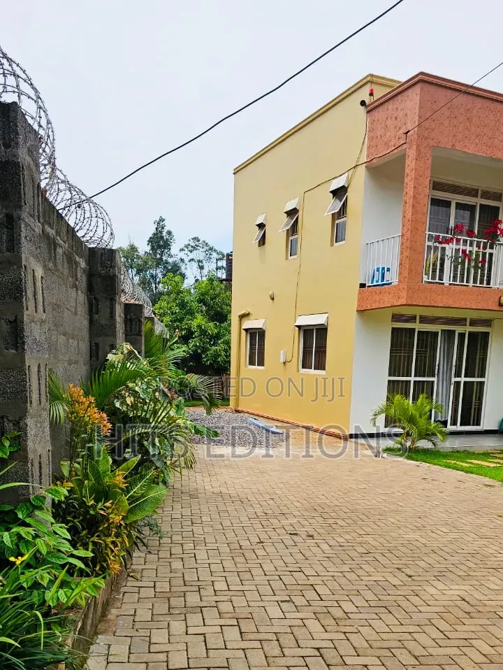 4bdrm Block of Flats in Division A for sale