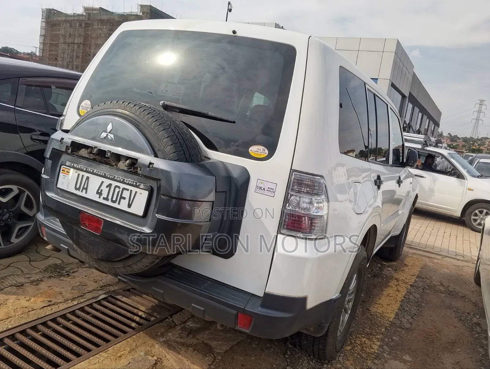 Mitsubishi Pajero 3.0 2011 White