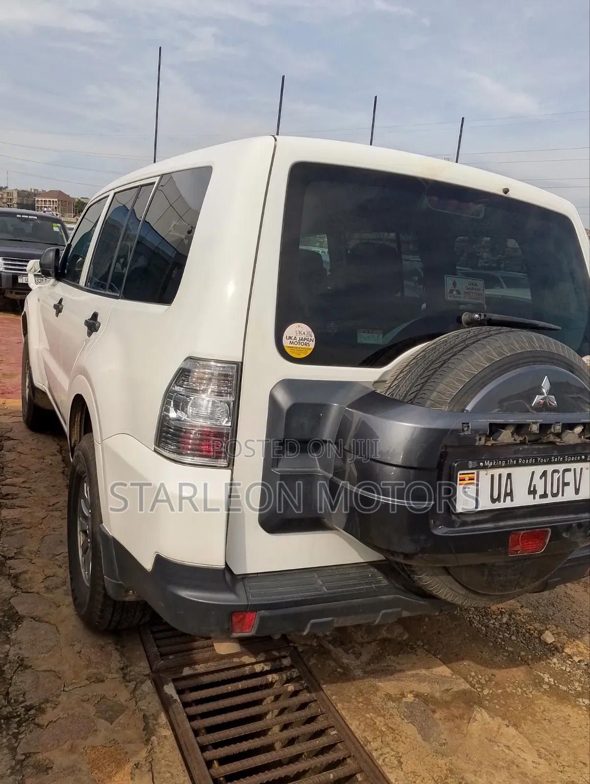 Mitsubishi Pajero 3.0 2011 White