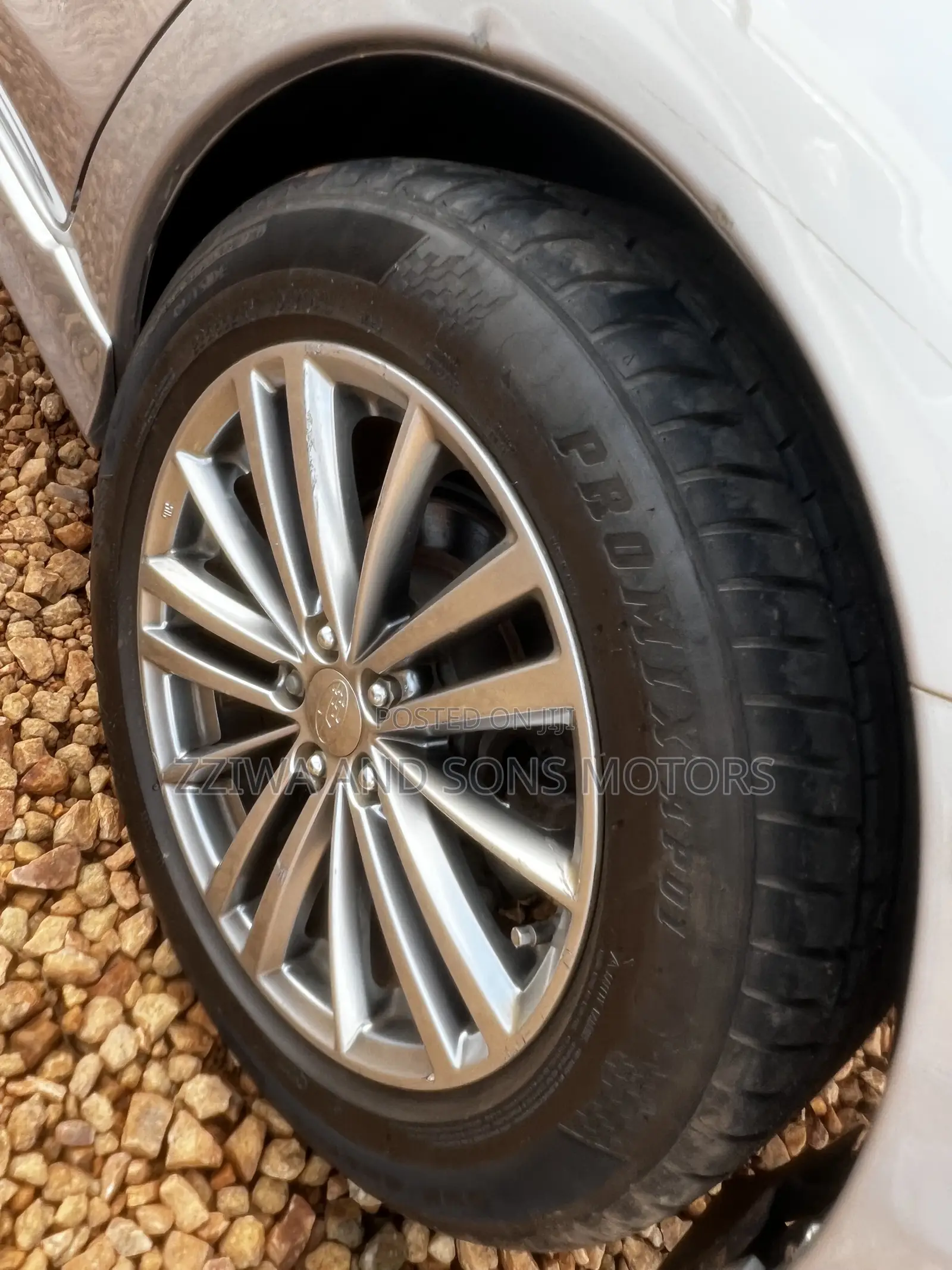 Subaru Impreza 2.0i Premium PZEV 4dr Hatchback AWD (2.0L 4cyl CVT) 2015