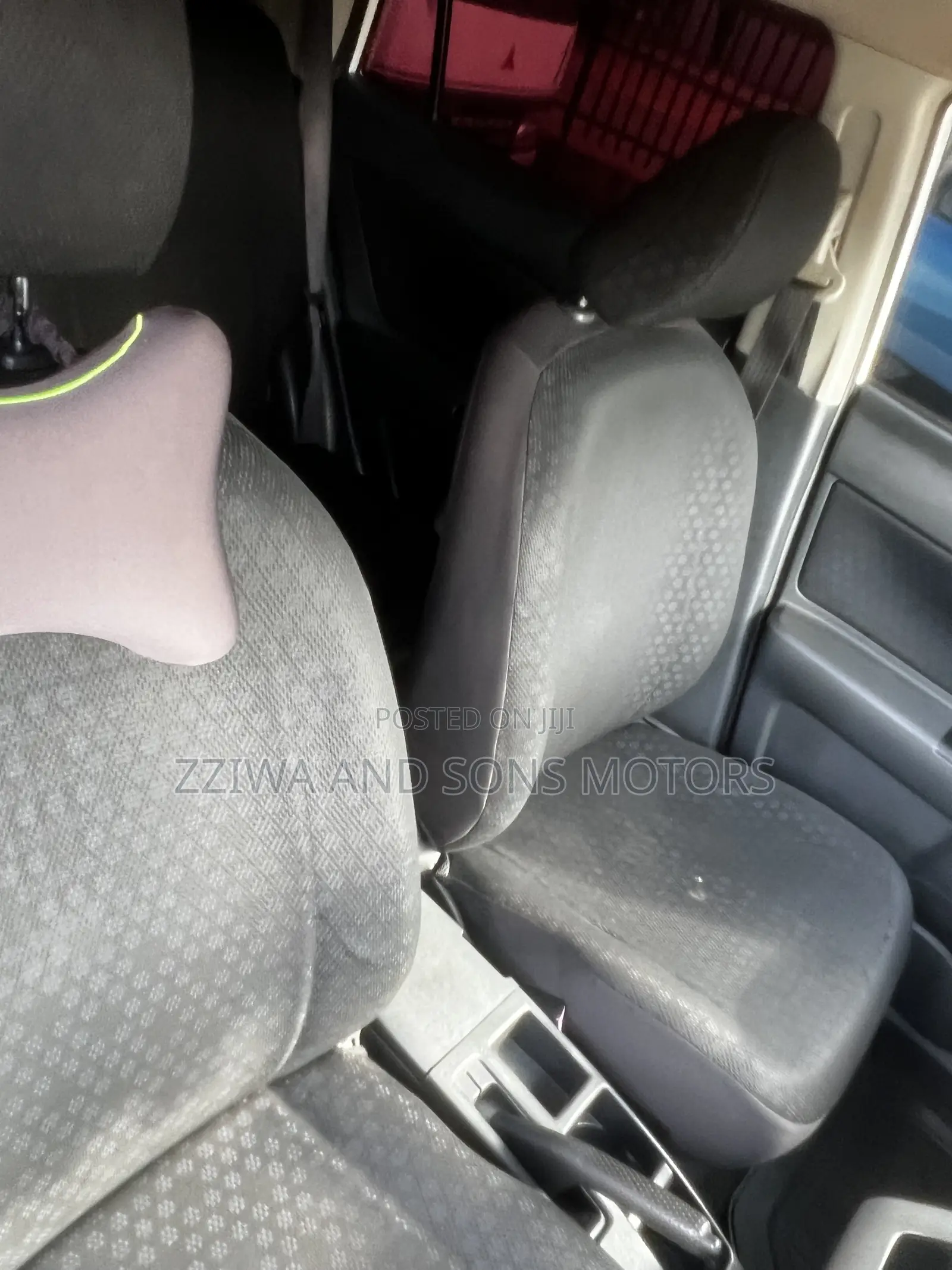 Toyota Corolla Rumion Hatchback 1.5 FWD 2010 White